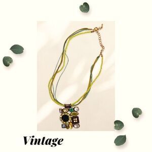 Green Abstract Art Design Choker‎